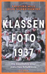 Kristina Milz und Julia Schneidawind - Klassenfoto 1937