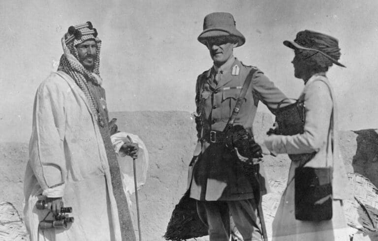 Ibn Saud, Percy Cox and Gertrude Bell in 1916